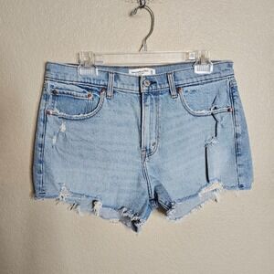 Abercrombie & Fitch The Mom Short Mid Rise Distressed Denim 30 10